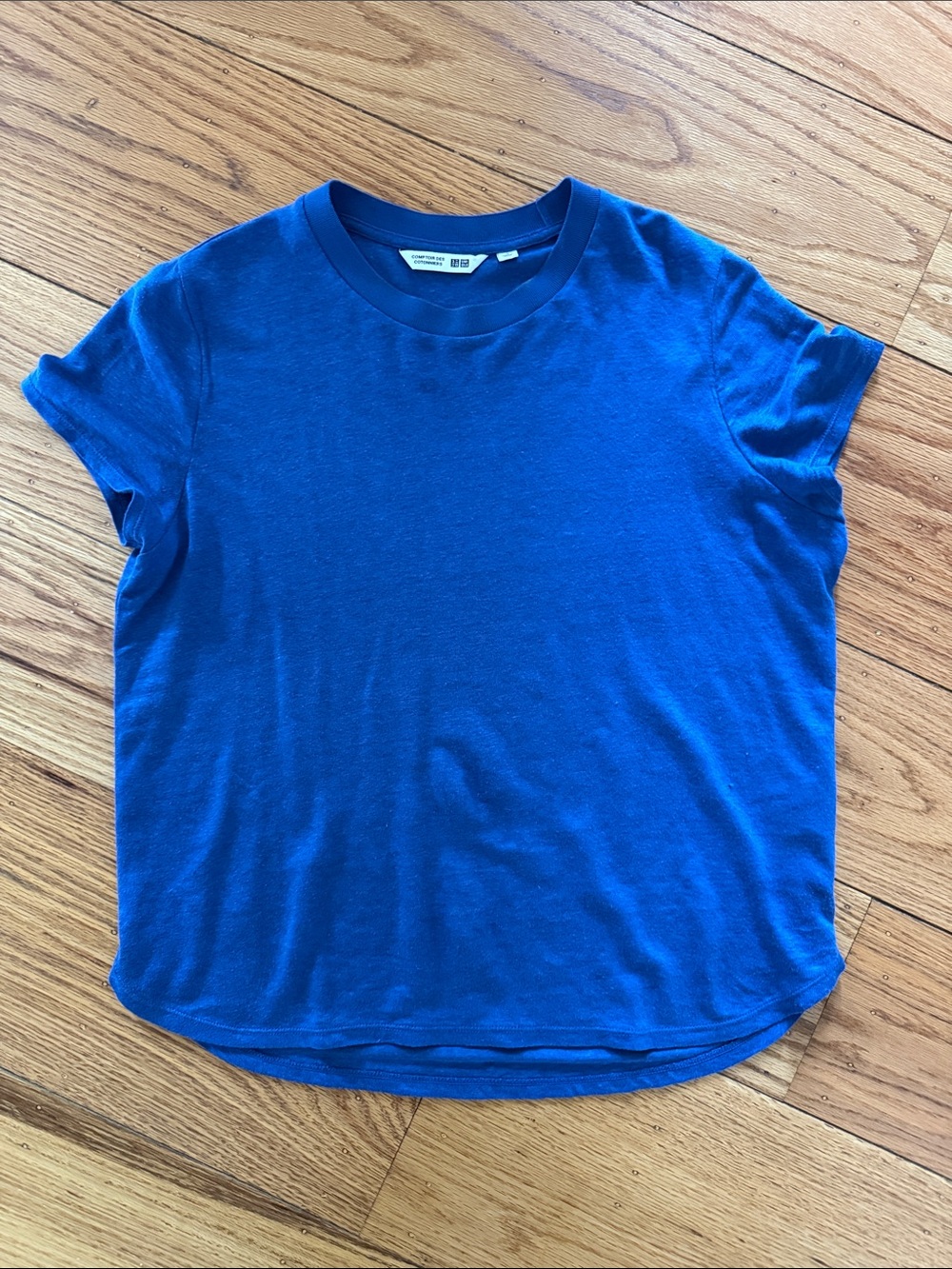 Uniqlo textured crew tee-Bright Blue